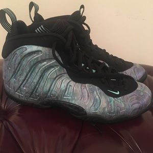 Nike Foamposites Size 5.5